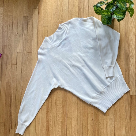 Pierre Cardin White Ribbed Trim Deep V-Neck Relaxed Ivory Sweater Size S - Picture 8 of 8